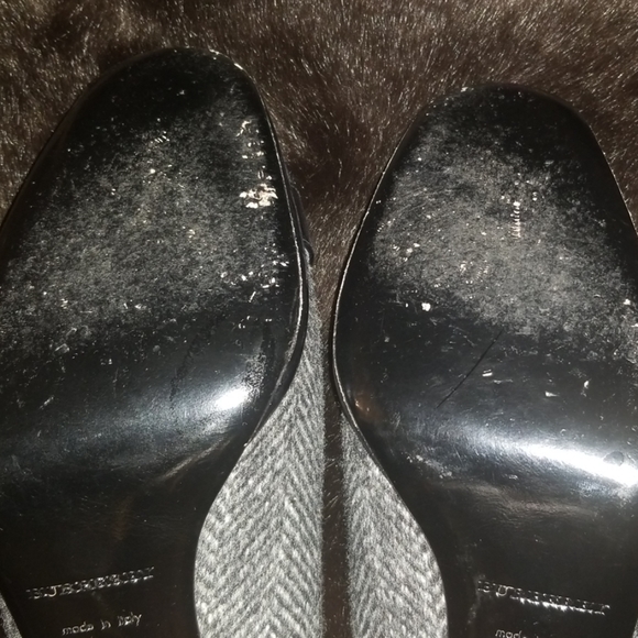 Burberry Herringbone and Leather Heels - Picture 4 of 7